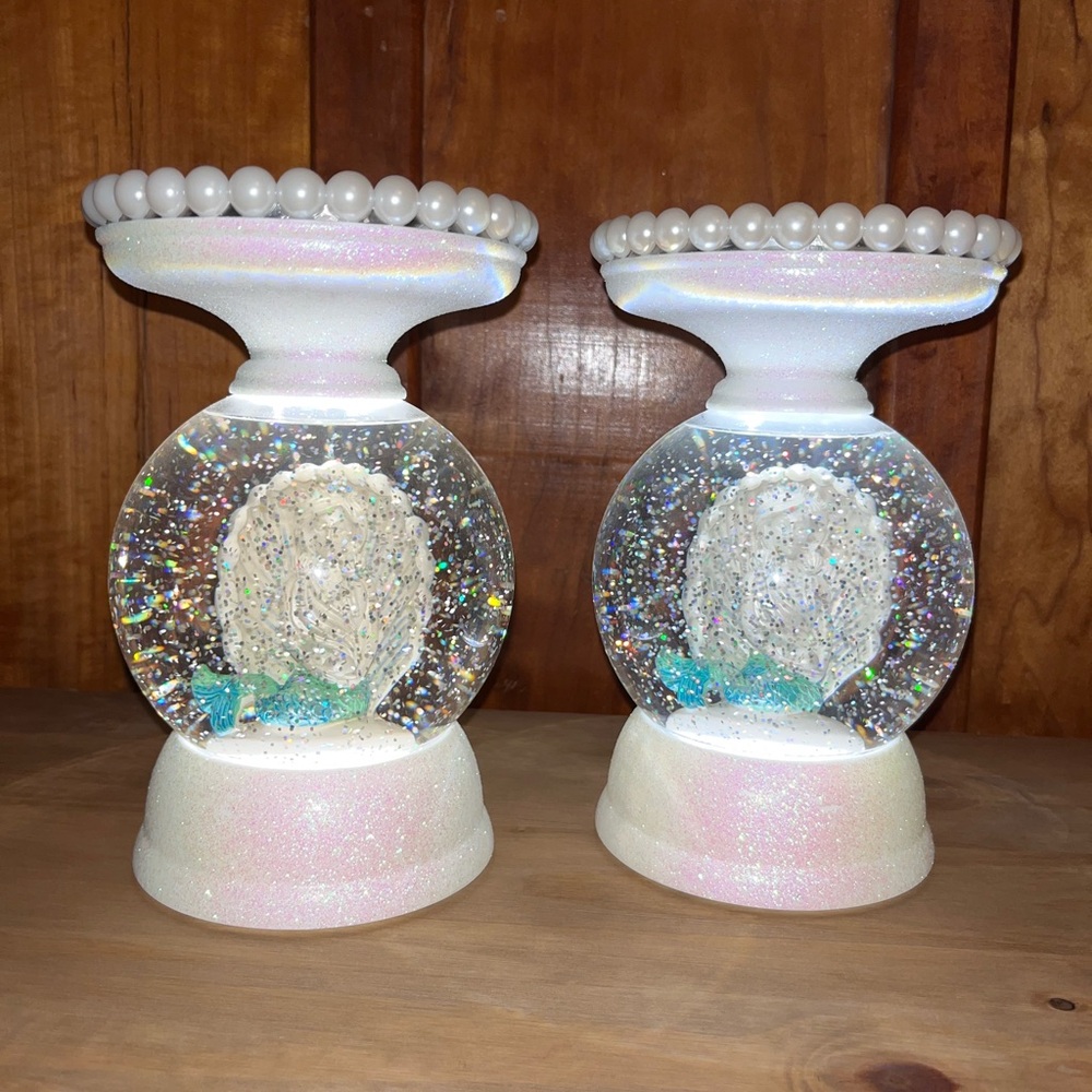 BATH AND BODY WORKS MERMAID LIGHT UP WATER GLOBE CANDLE HOLDER SET